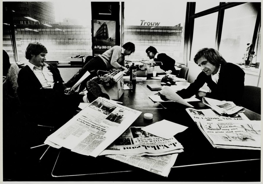 1c. 1977 Stadsredactie van De Volkskrant-344